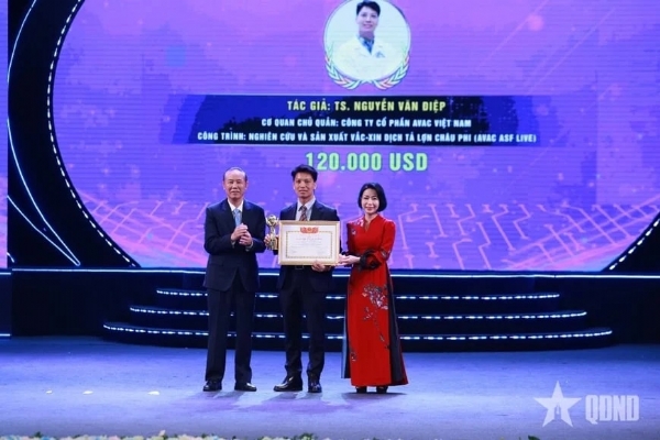 Công trình vacxin AVAC ASF LIVE nhận giải thưởng Bảo Sơn 2024